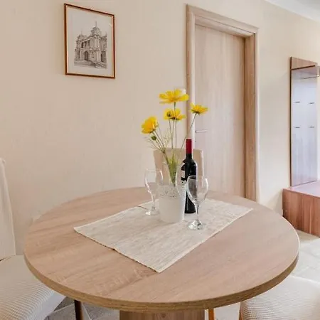 Fidelis - Two Bedroom With Terrace And Pool View 5 Apartament Trogir